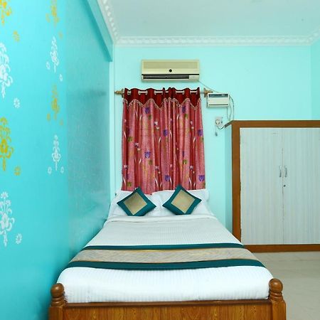 מלון Sriperumbudur Oyo 7747 Ss Residency מראה חיצוני תמונה